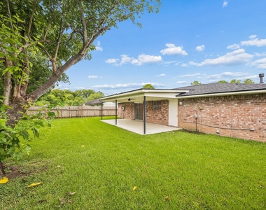 12211 Pompton Drive - Photo Thumbnail 12