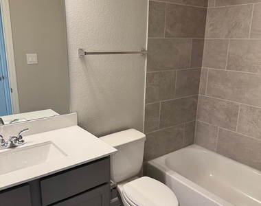 9707 Keeper Dr - Photo Thumbnail 3