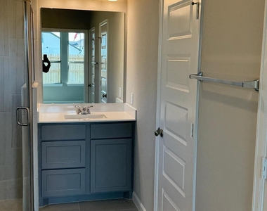9707 Keeper Dr - Photo Thumbnail 10