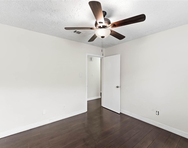 3415 Honey Creek Drive - Photo Thumbnail 21