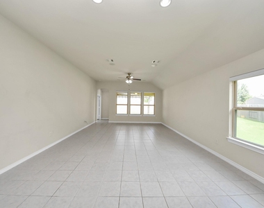 6723 Widdenbrook Trace - Photo Thumbnail 4