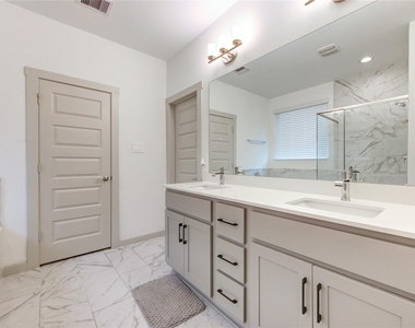 3306 Black Gore Creek Drive - Photo Thumbnail 32