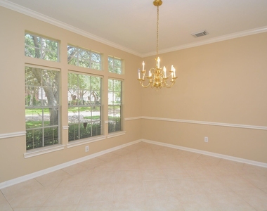 17415 Fountainview Circle - Photo Thumbnail 7