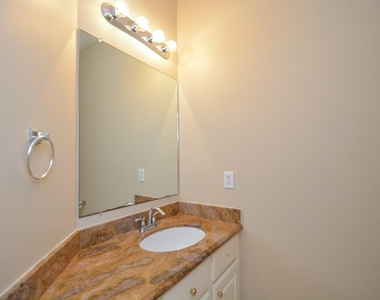 17415 Fountainview Circle - Photo Thumbnail 12