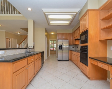 17415 Fountainview Circle - Photo Thumbnail 1