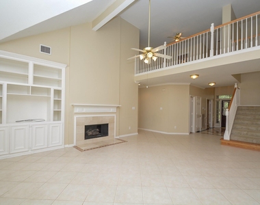 17415 Fountainview Circle - Photo Thumbnail 6