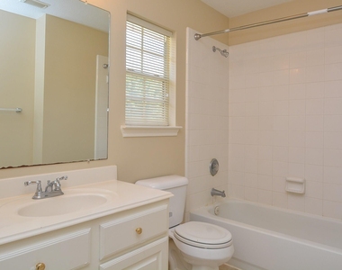 17415 Fountainview Circle - Photo Thumbnail 17