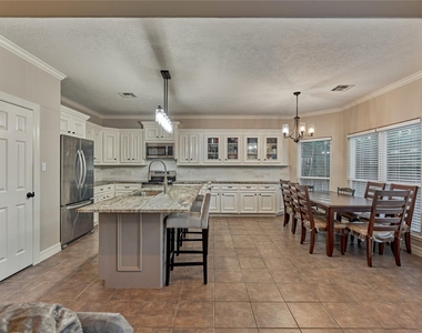 15 Newberry Court - Photo Thumbnail 14