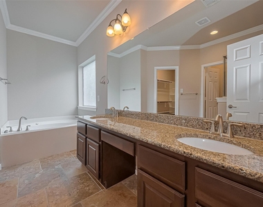 15 Wenoah Place - Photo Thumbnail 33
