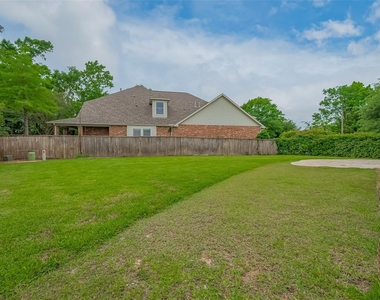 15 Wenoah Place - Photo Thumbnail 40