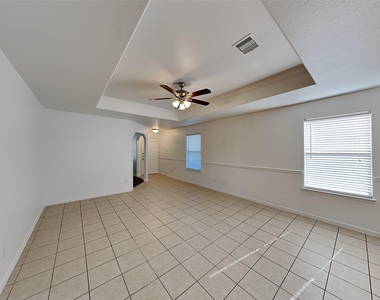 21447 Hannover Grove Lane - Photo Thumbnail 8