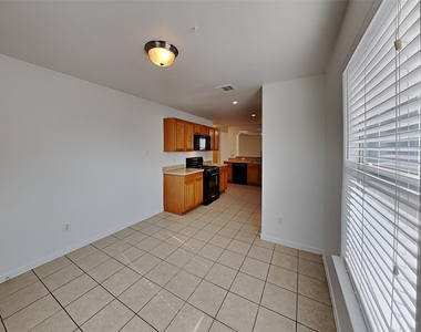 21447 Hannover Grove Lane - Photo Thumbnail 5