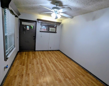 5903a Nancy Ann Street - Photo Thumbnail 2