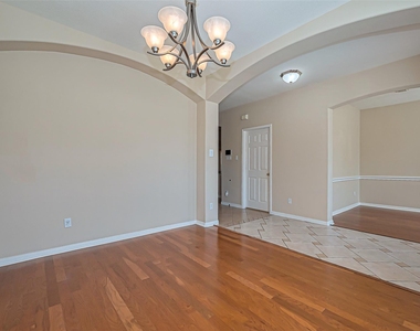 11315 Sailwing Creek Court - Photo Thumbnail 6