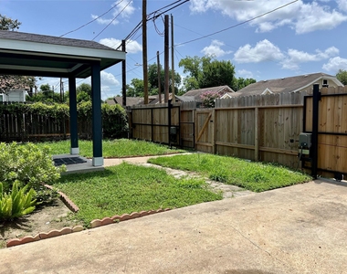 1119 Panama Street - Photo Thumbnail 24