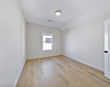 946 Judiway Street - Photo Thumbnail 33