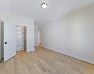 946 Judiway Street - Photo Thumbnail 34