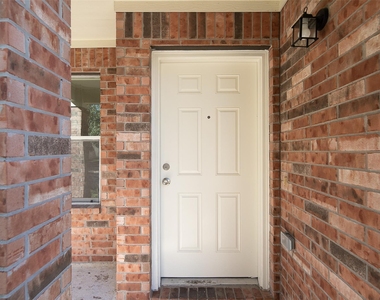 12934 Kingston Point Lane - Photo Thumbnail 3