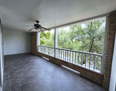 2210 Dorrington Street - Photo Thumbnail 12