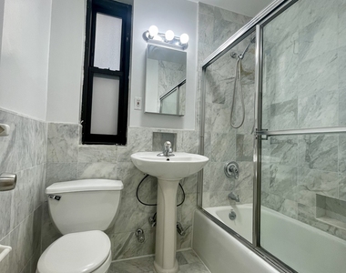 440 East 78th Street, 2D - Photo Thumbnail 10