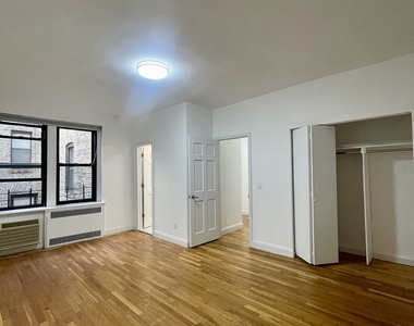 440 East 78th Street, 2D - Photo Thumbnail 8