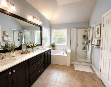 167 N Wynnoak Circle - Photo Thumbnail 11