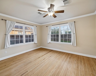 1221 Aurora Street - Photo Thumbnail 6