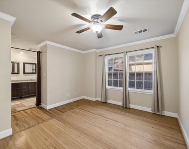 1221 Aurora Street - Photo Thumbnail 4
