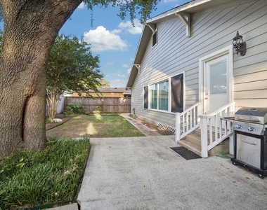 1221 Aurora Street - Photo Thumbnail 9