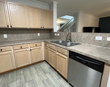 21119 Brae Point Court - Photo Thumbnail 3