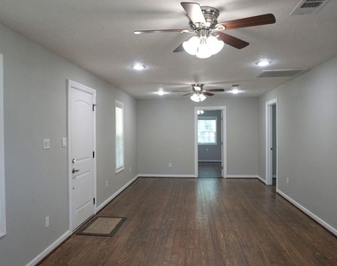 2329 N Berlin Road - Photo Thumbnail 2