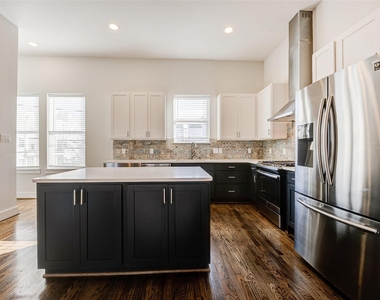 1603 Colorado Street - Photo Thumbnail 8