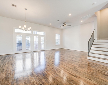 1603 Colorado Street - Photo Thumbnail 5