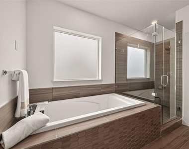 1604 Ovid Street - Photo Thumbnail 37