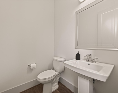 1604 Ovid Street - Photo Thumbnail 24