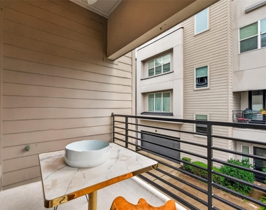 1604 Ovid Street - Photo Thumbnail 19