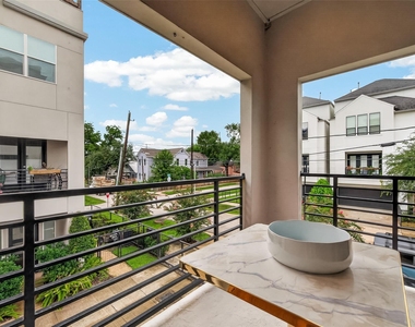 1604 Ovid Street - Photo Thumbnail 18