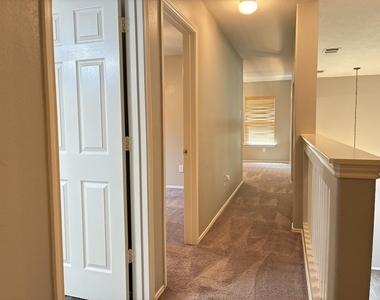 12402 Ravens Chase Lane - Photo Thumbnail 19