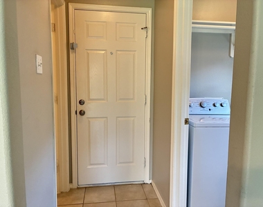 12402 Ravens Chase Lane - Photo Thumbnail 13