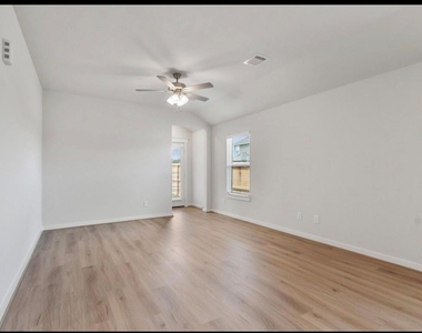 2971 Colonia Blossom Lane - Photo Thumbnail 13