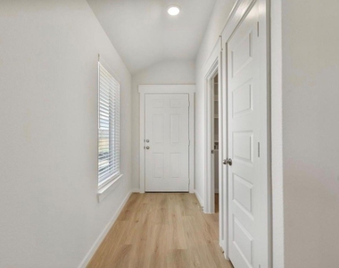 2971 Colonia Blossom Lane - Photo Thumbnail 11