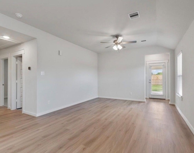 2971 Colonia Blossom Lane - Photo Thumbnail 9