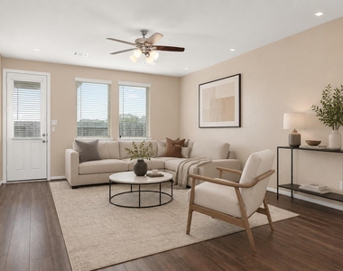 2108 Sweet Bay Drive - Photo Thumbnail 5