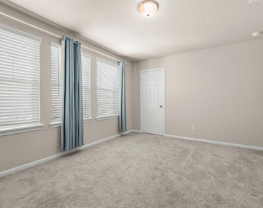 2108 Sweet Bay Drive - Photo Thumbnail 32