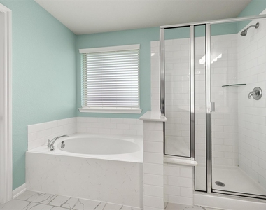 2108 Sweet Bay Drive - Photo Thumbnail 23