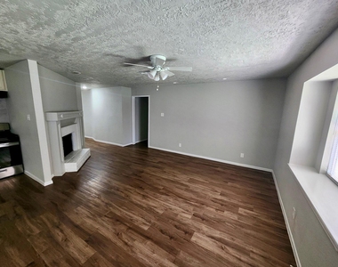 3860 Jasmine Drive - Photo Thumbnail 1