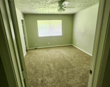 3860 Jasmine Drive - Photo Thumbnail 3