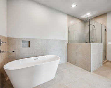 1113 W 21st Street - Photo Thumbnail 21