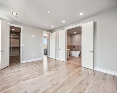1113 W 21st Street - Photo Thumbnail 29