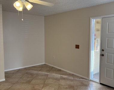 668 Cedar Side Circle Ne - Photo Thumbnail 10